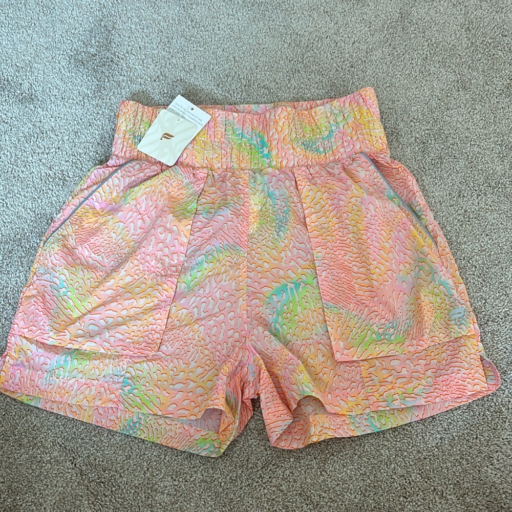 Fabletics Ultra High-Waisted Puped Nylon Short - Coral Leopard